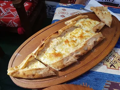 Cheese Pide